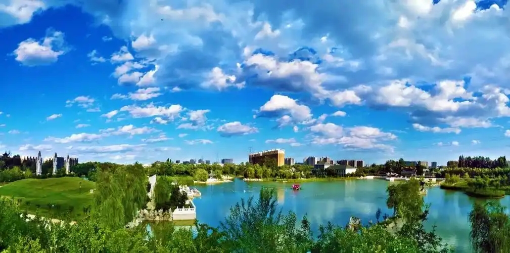 北京市持續深入打好污染防治攻堅戰 前三季度PM2.5平均濃度29微克/立方米 優(yōu)良天同比增加16天